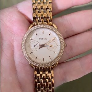 Women’s fossil watch